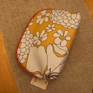NWT Trina Turk Mod Vintage Yellow Orange White Floral Cosmetics Bag